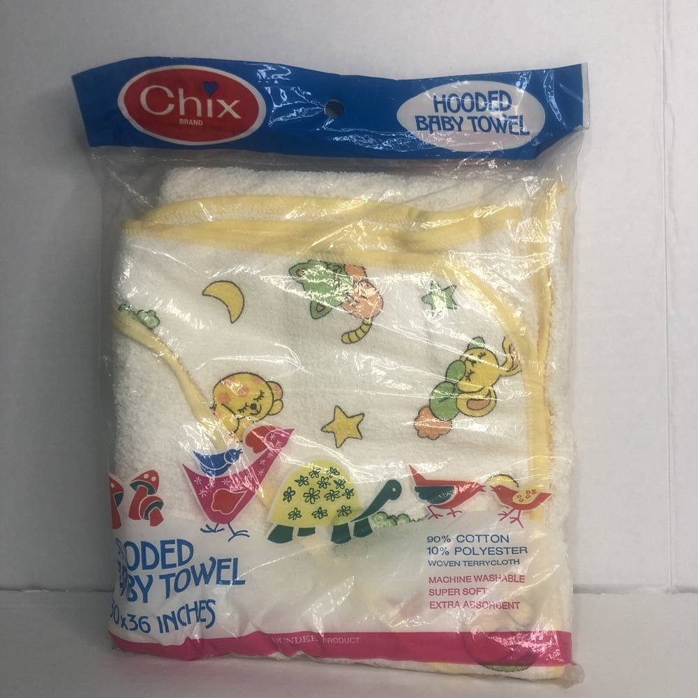 1973 Vintage Chix Dundee Hooded Baby Towel 30"x36" Animals. New